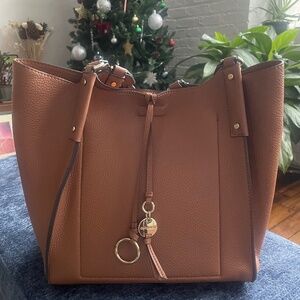 Calvin Klein Pebbled Leather Tote Bag – Tan / Camel